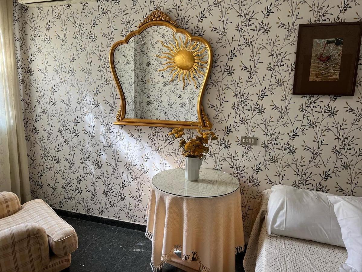 Hostal Pirineos Barbastro Dış mekan fotoğraf