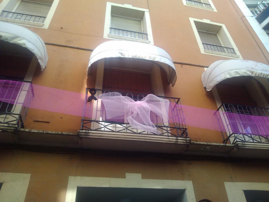 Hostal Pirineos Barbastro Dış mekan fotoğraf