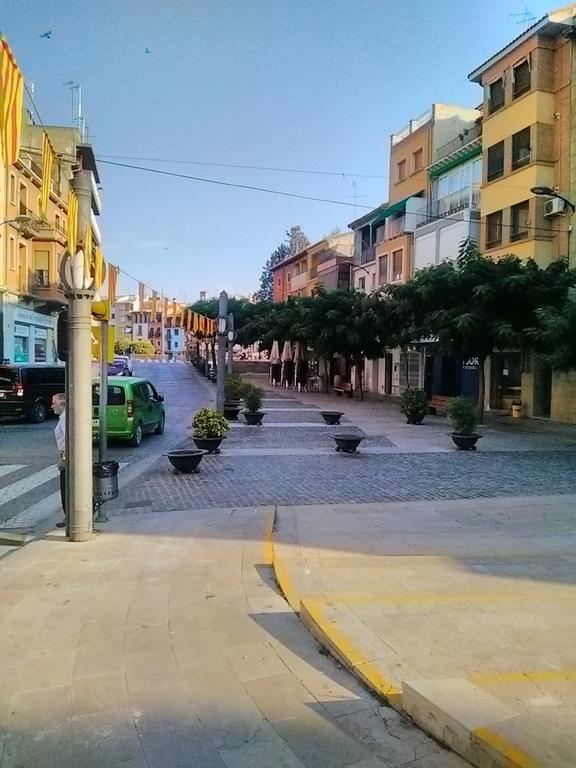 Hostal Pirineos Barbastro Dış mekan fotoğraf
